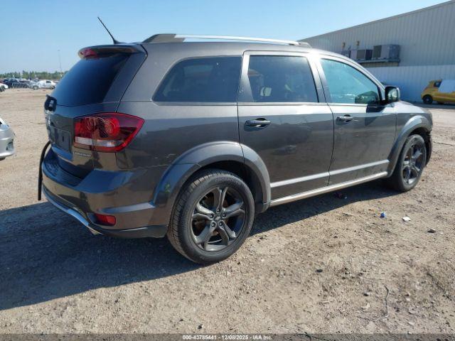 Dodge Journey Crossroad Image 8