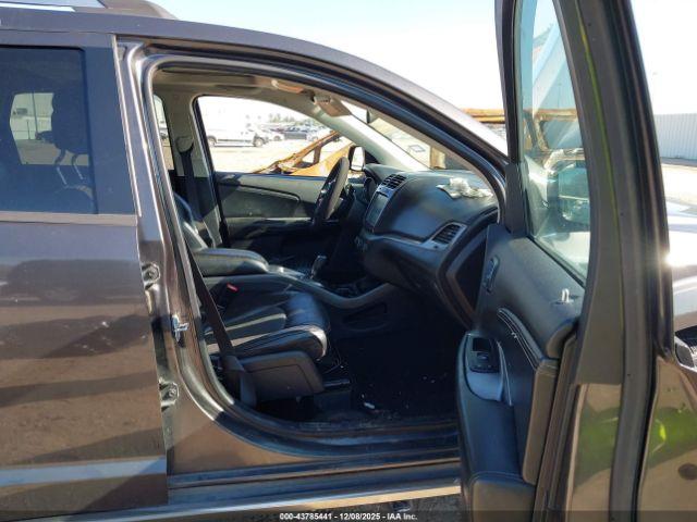 Dodge Journey Crossroad Image 7