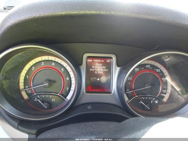 Dodge Journey Crossroad Image 3