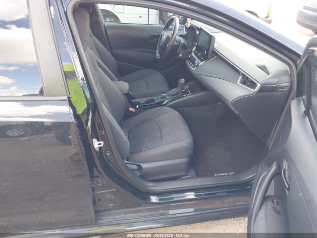 Toyota Corolla Le Image 6