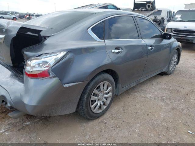 Nissan Altima 2.5 S Image 4