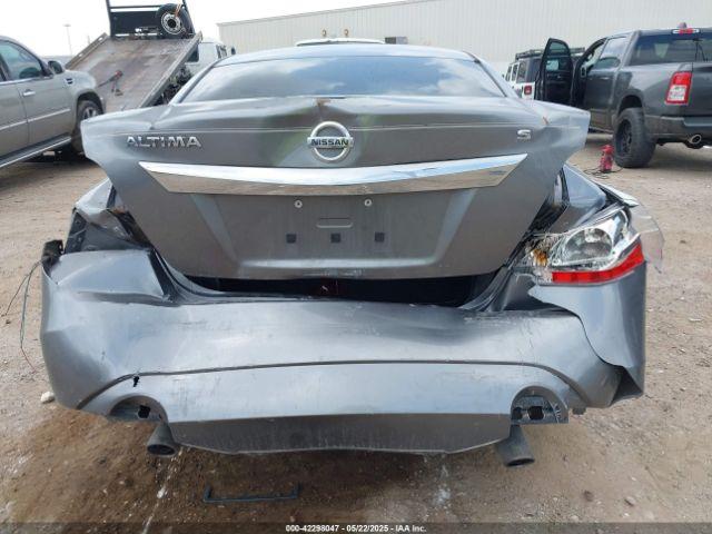 Nissan Altima 2.5 S Image 9