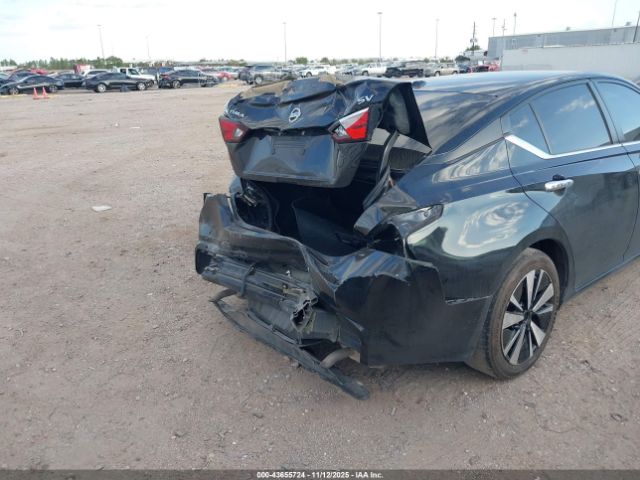 Nissan Altima Sv Fwd Image 13