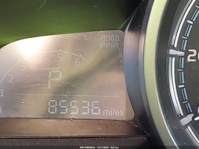 Toyota Yaris Le Image 13