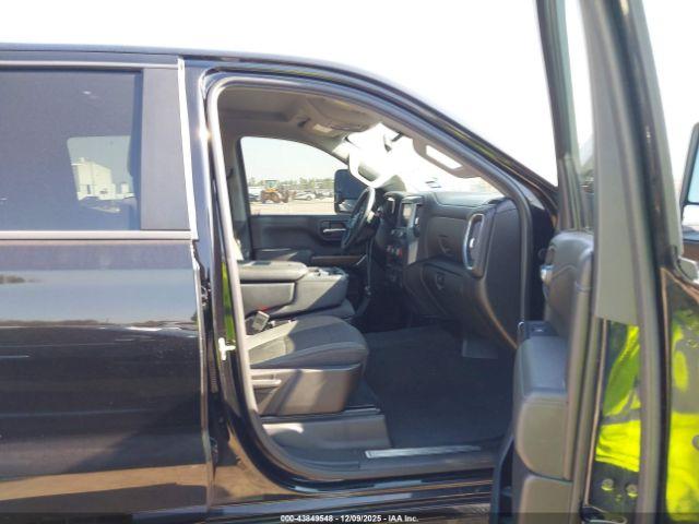 Chevrolet Silverado 1500 Lt Image 3