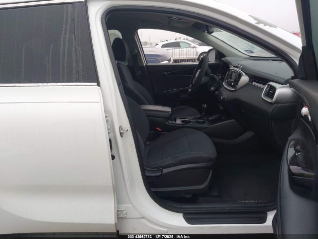Kia Sorento 3.3l Lx Image 3