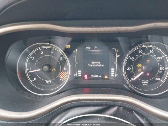 Jeep Cherokee Sport Image 7