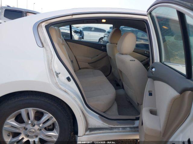 Nissan Altima 2.5 S Image 3