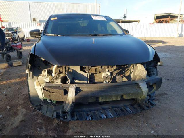 Nissan Sentra S Image 2