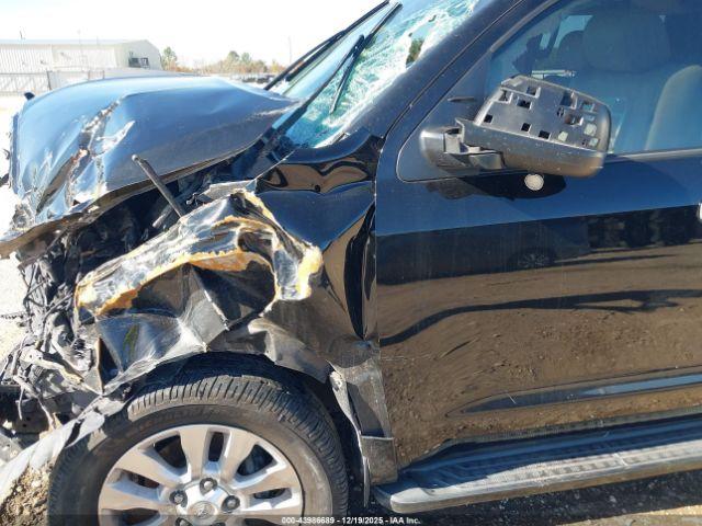 Toyota Sequoia Platinum 5.7l V8 Image 10