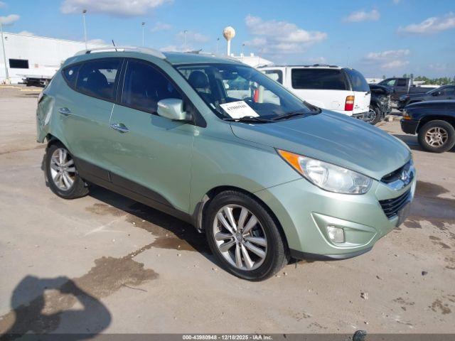  Salvage Hyundai TUCSON