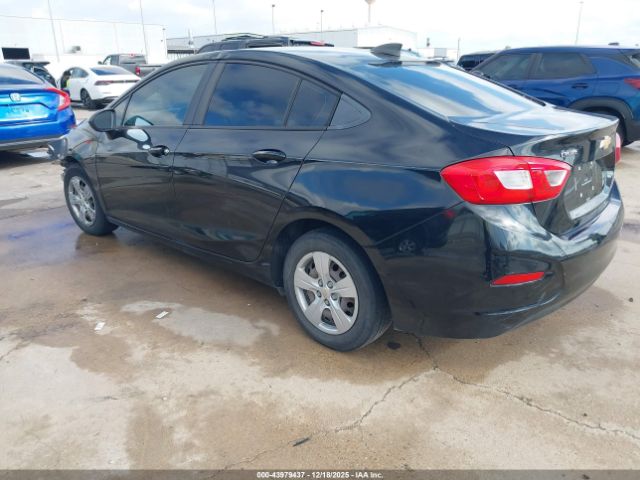 Chevrolet Cruze Ls Auto Image 15
