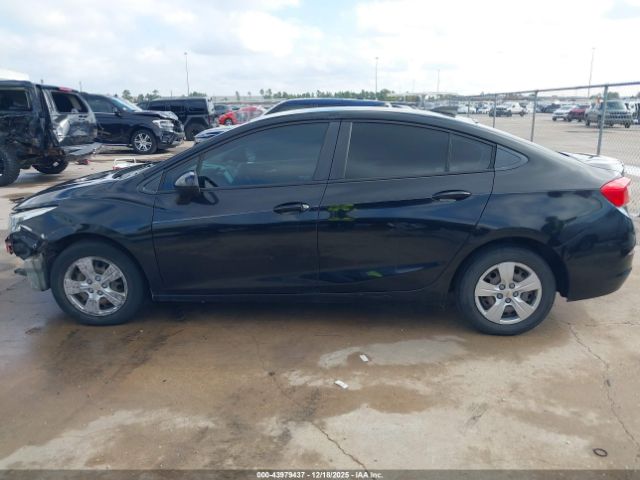 Chevrolet Cruze Ls Auto Image 10