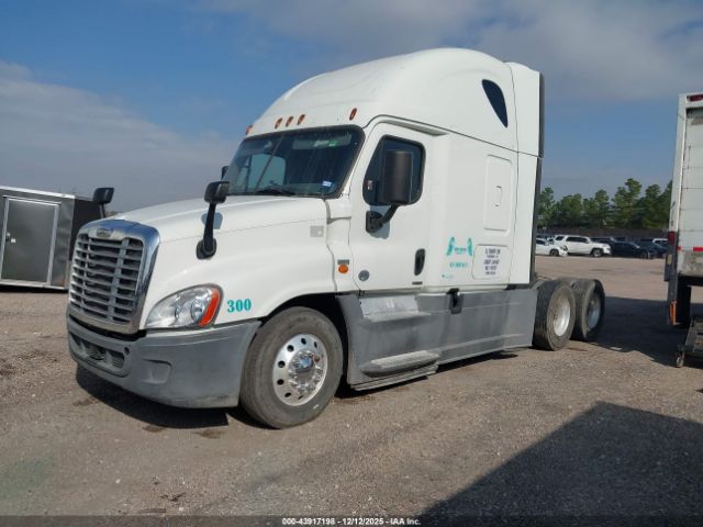 Freightliner Cascadia 125 Image 6
