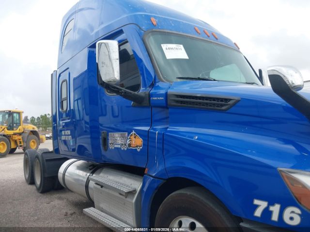 Freightliner New Cascadia 126 Image 10